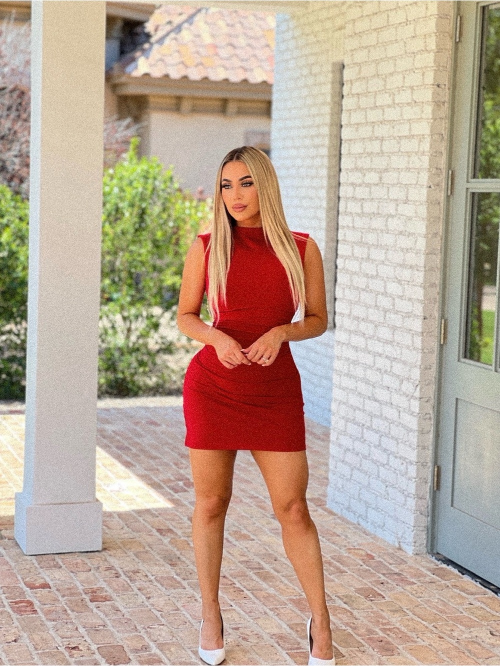 Red Sleeveless High-Neck Bodycon Dress